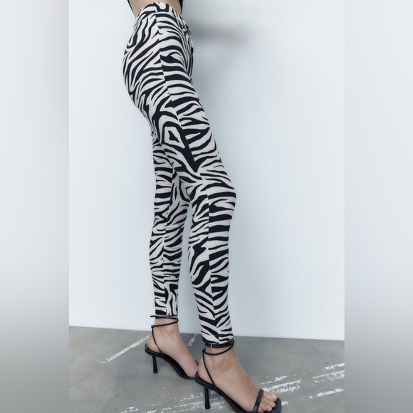 ZARA ANIMAL PRINT LEGGINGS - Picture 6 of 9